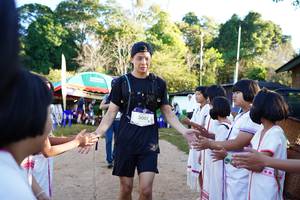 BIB: 3001
                            <button type="button" onclick="openModal(18980968)" class="btn btn-primary btn-sm float-right btn-popup" data-toggle="modal" data-target=".modal-high-quality">
                        <i class="fas fa-shopping-cart"></i> Add to Cart
                    </button>
                                            <button type="button" onclick="isThisMe(18980968, true)" class="btn btn-success btn-sm float-right btn-popup btn-isme hidden" data-toggle="tooltip" data-placement="bottom" title="นี่คือรูปของคุณใช่ไหม คลิกที่นี่เพื่อเอาเข้าอัลบั้ม">
                        <i class="fas fa-plus"></i> Add to album
                    </button>
                    <button type="button" onclick="isThisMe(18980968, false)" class="btn btn-warning btn-sm float-right btn-popup btn-isnotme hidden">
                        <i class="fas fa-ban"></i> Remove from album
                    </button>